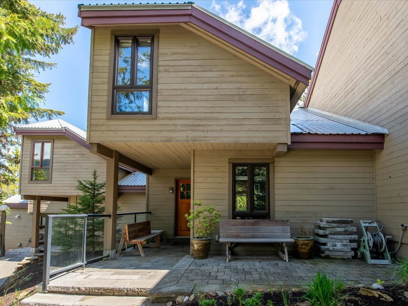 36 - 6125 Eagle Drive