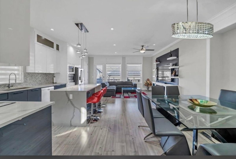 14039 59a Avenue