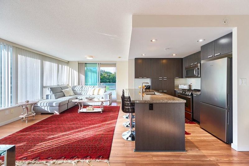 805 - 2232 Douglas Road