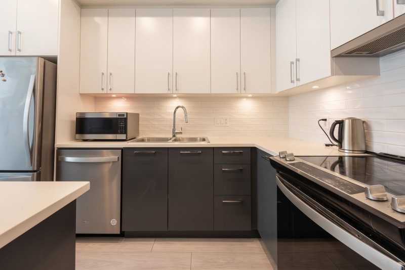 B324 - 20834 80 Avenue