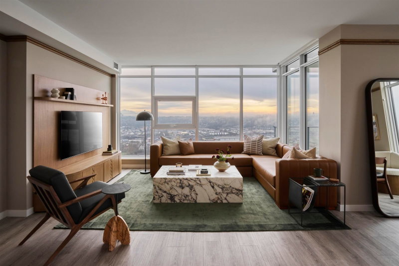 1707 - 660 Quayside Drive