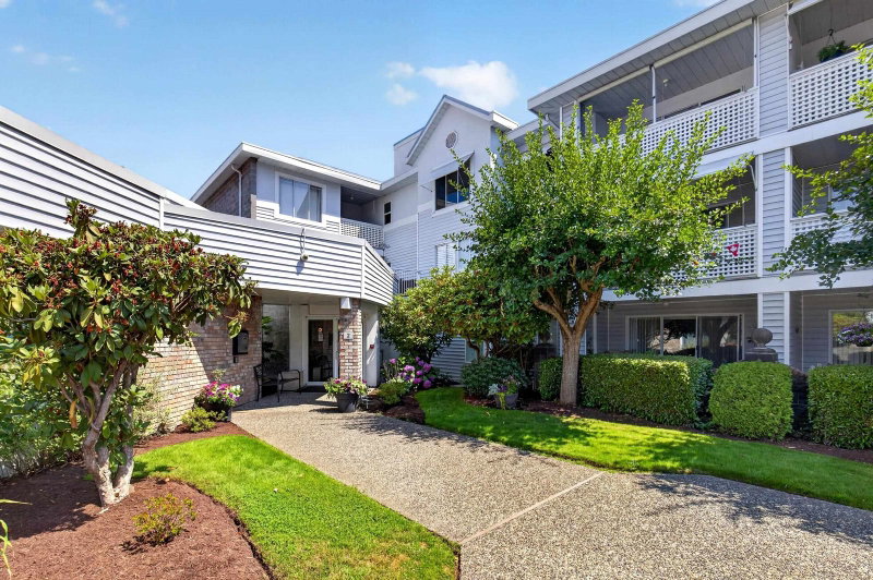 311 - 32833 Landeau Place