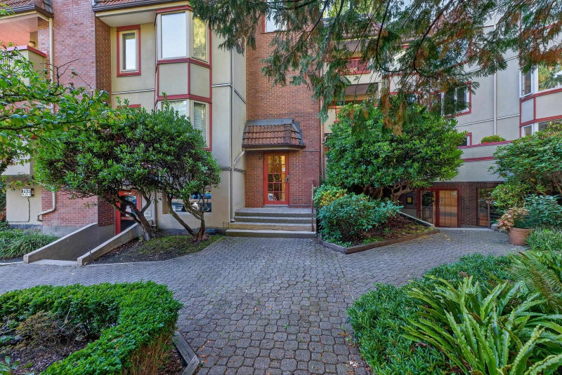 216 - 7531 Minoru Boulevard