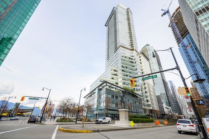 3304 - 1077 Cordova Street W