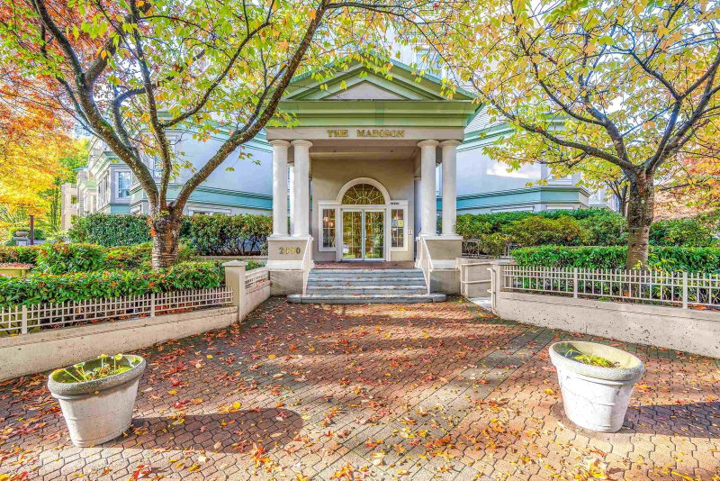 111 - 2990 Princess Crescent
