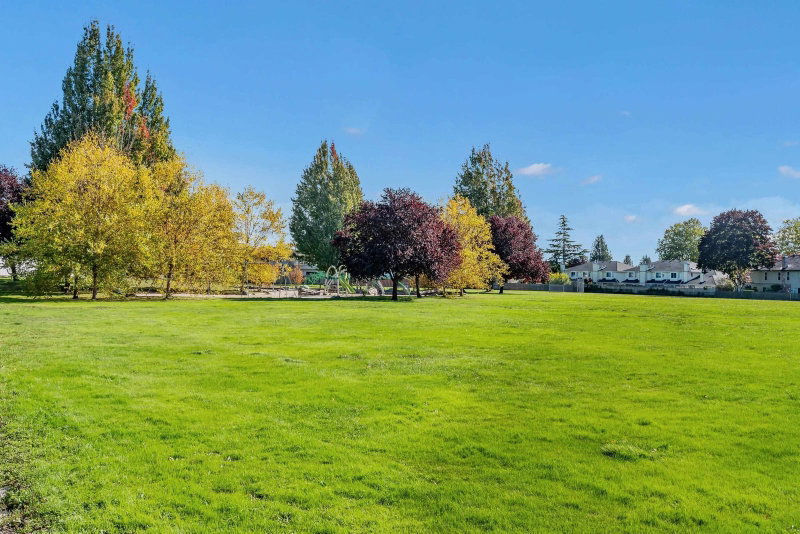 8180 Osgoode Drive