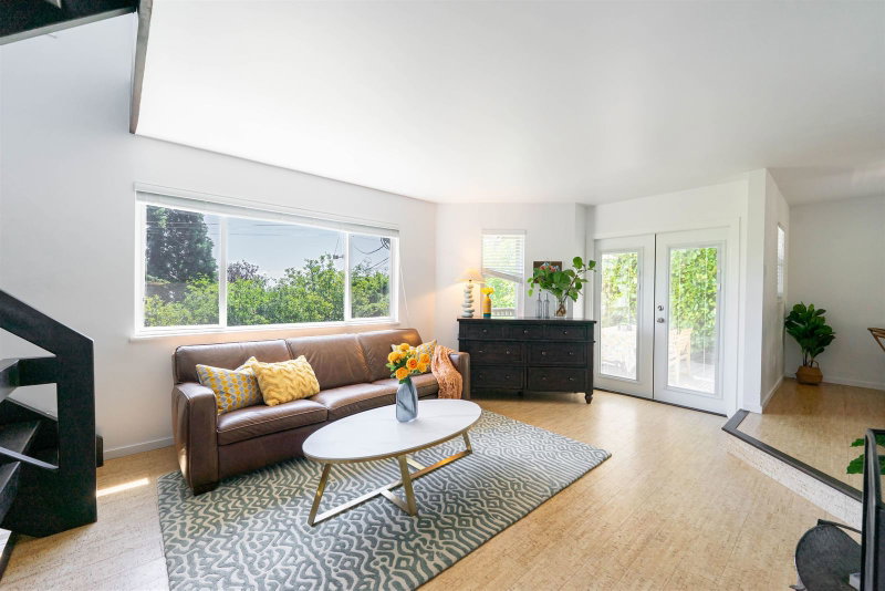 3341 Marine Drive