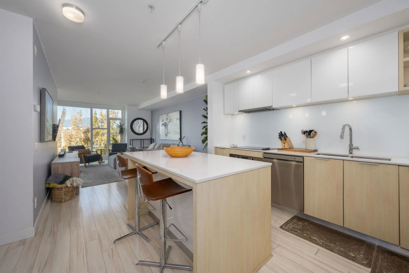 409 - 111 3rd Street E