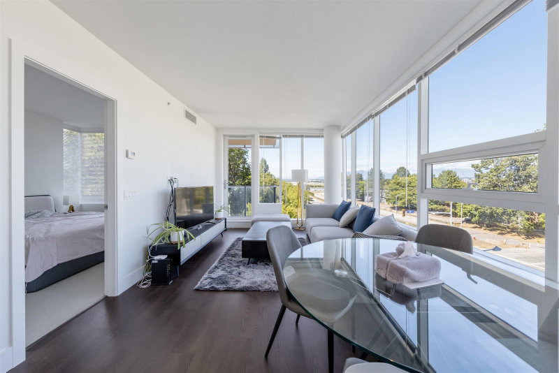 616 - 5233 Gilbert Road