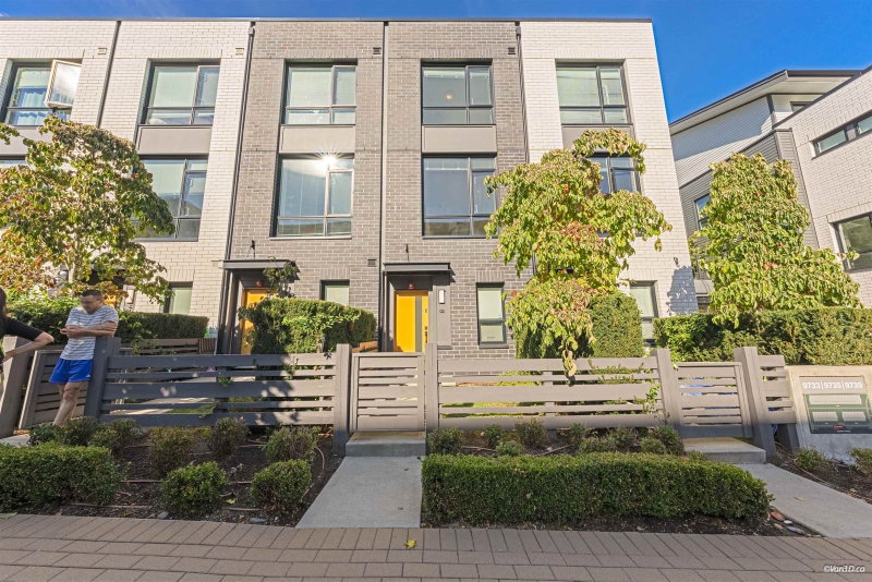 2 - 9739 University Crescent