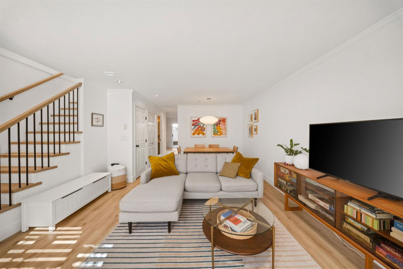 18 - 222 5th Street E