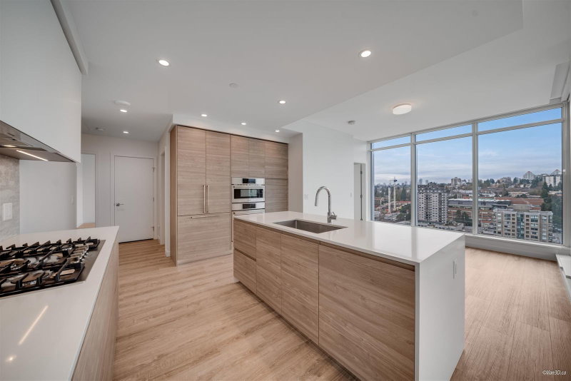 1904 - 680 Quayside Drive