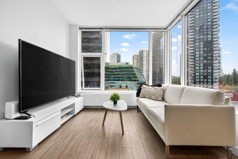 809 - 13615 Fraser Highway