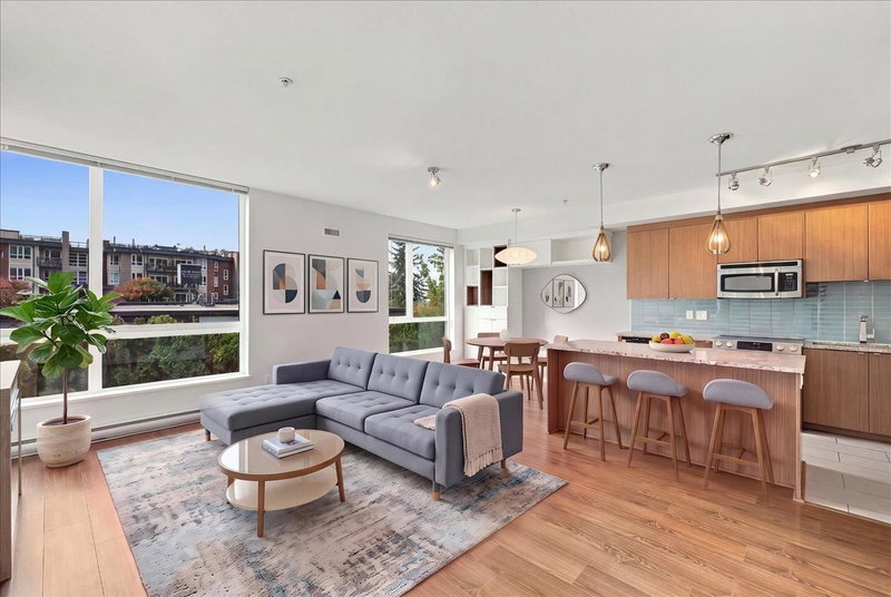 108 - 735 15th Street W