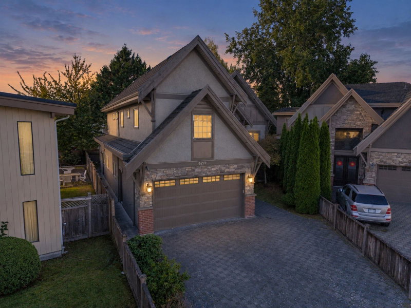 6211 Bellflower Drive