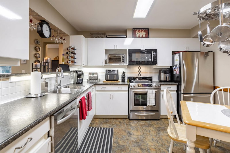 402 - 3075 Primrose Lane