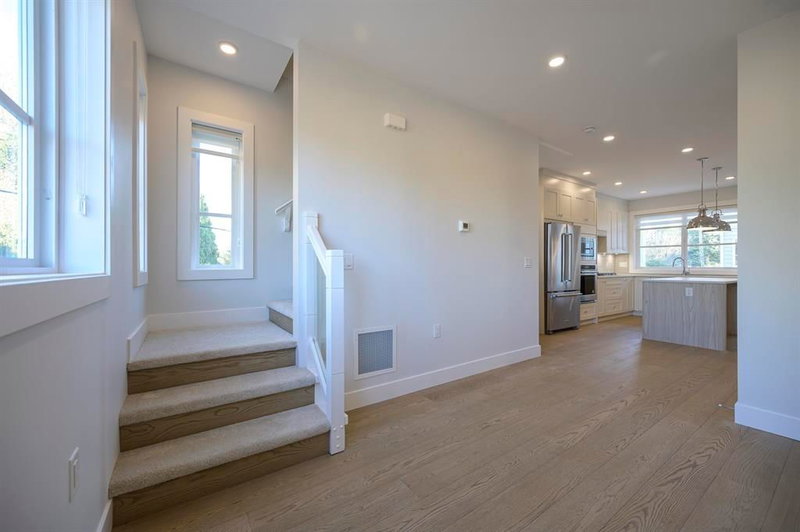 36 - 5377 8a Avenue