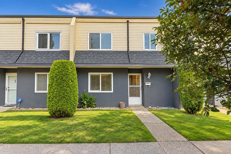2 - 2957 Oxford Street
