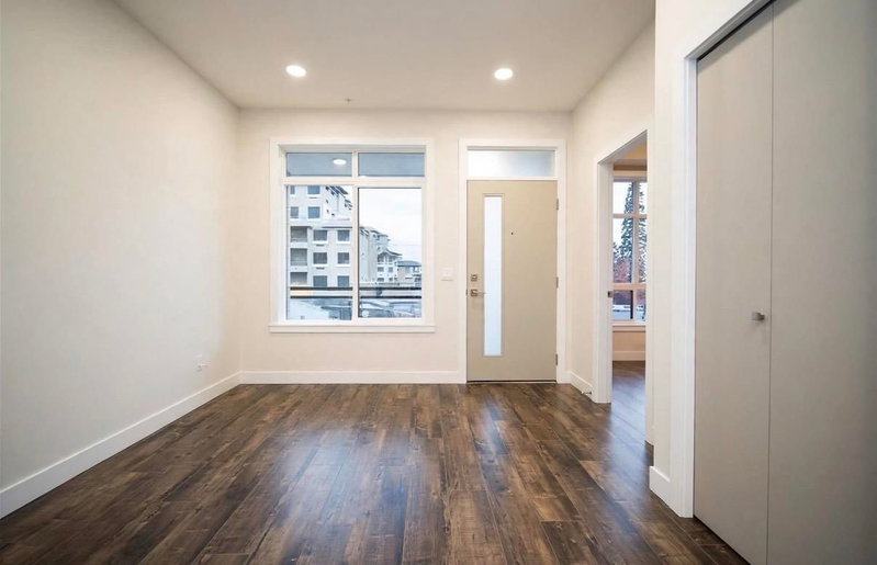 129 - 46150 Thomas Road