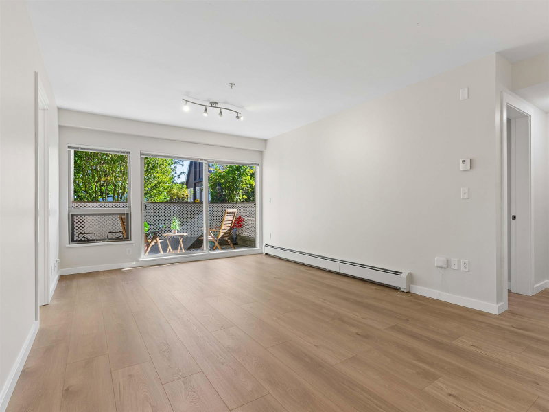 109 - 1033 St. Georges Avenue