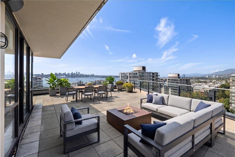 PH2 - 124 1st Street W