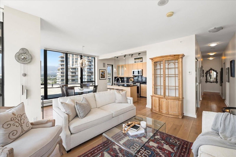 PH2 - 124 1st Street W
