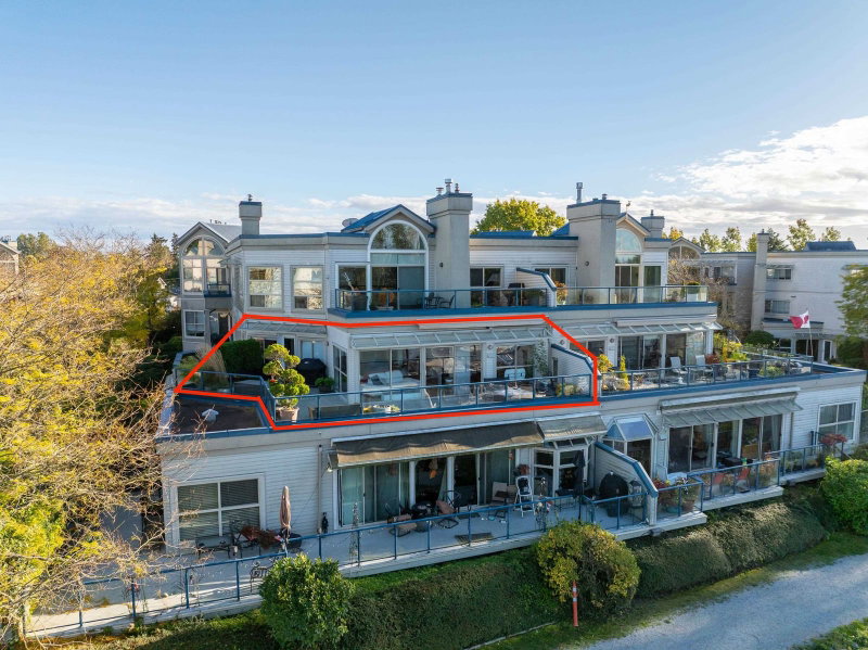 202 - 4743 River Road W