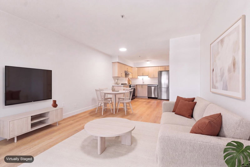 301 - 2928 Commercial Drive