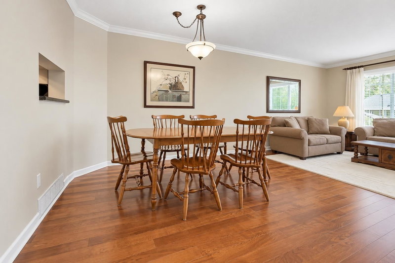 202 - 1140 Castle Crescent
