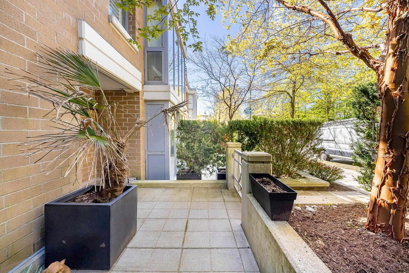 3 - 290 Newport Drive