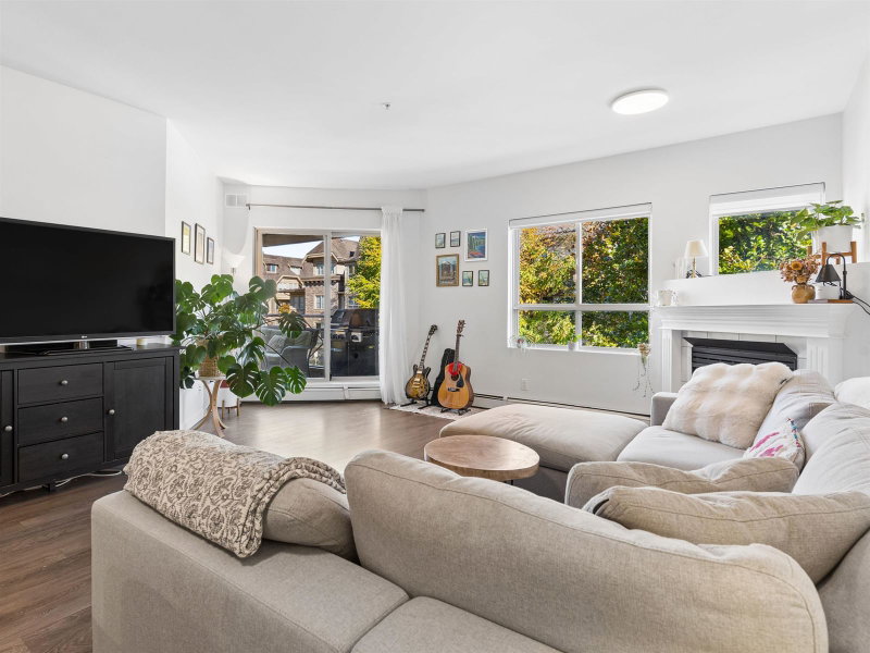 206 - 2109 Rowland Street