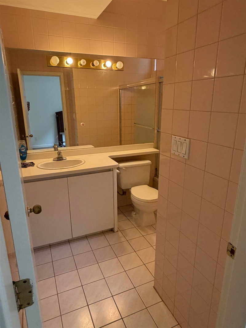 26XX 23 Avenue W