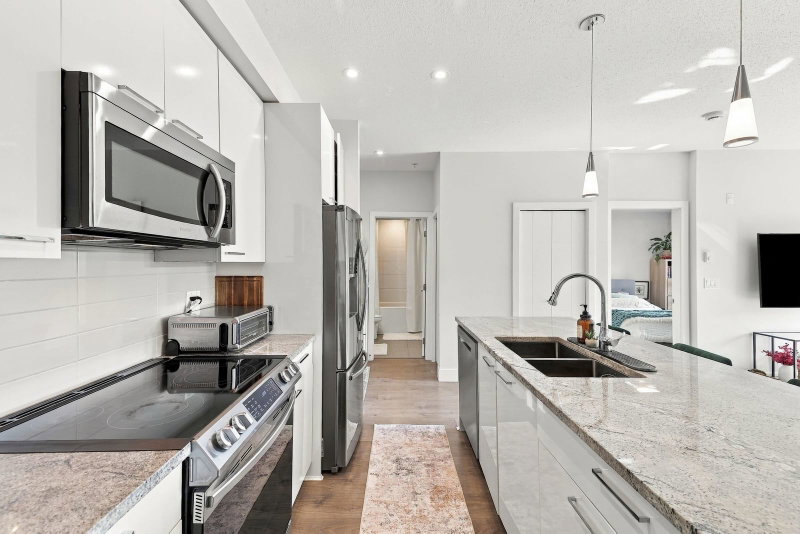 210 - 5485 Brydon Crescent