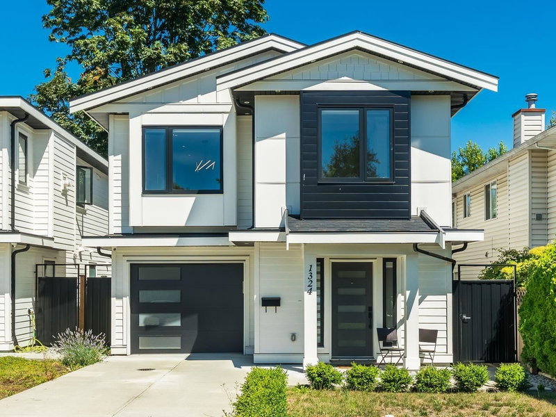 1324 15th Street W