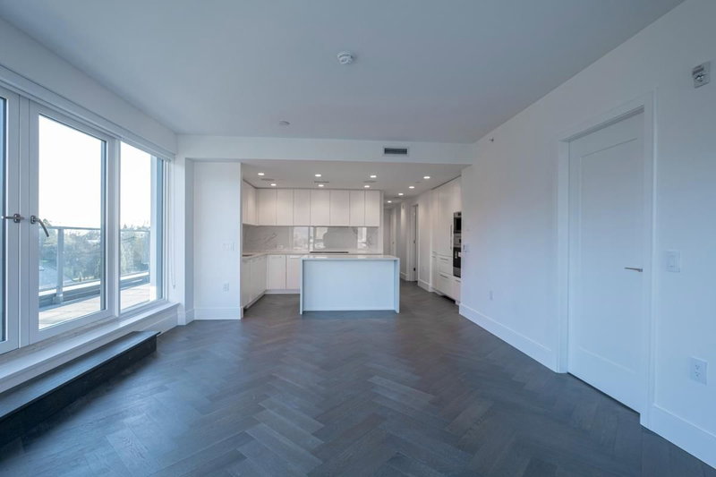 603 - 4675 Cambie Street