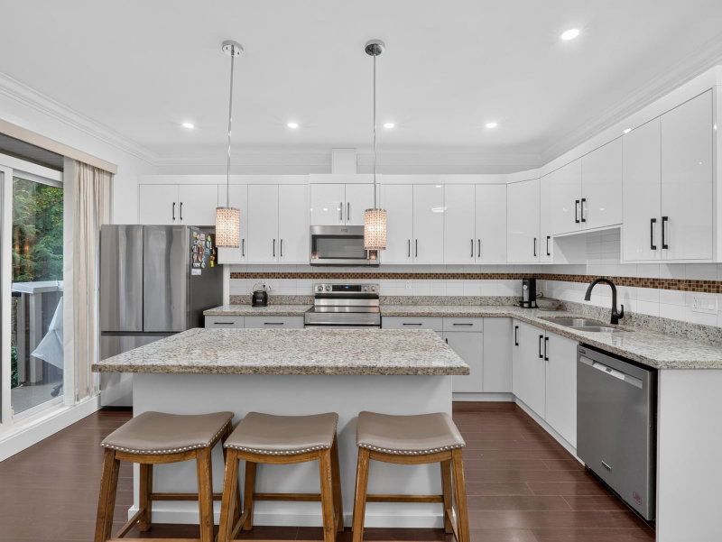 29 - 6383 140th Street