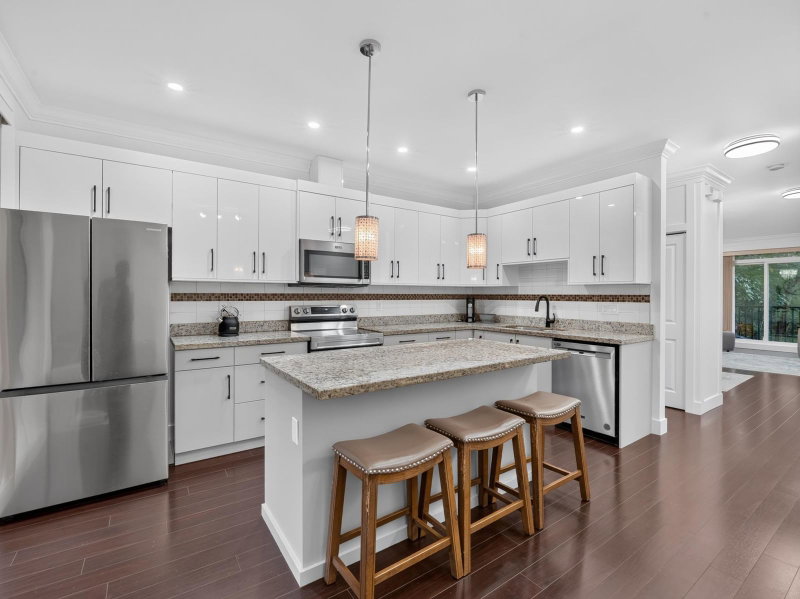 29 - 6383 140th Street