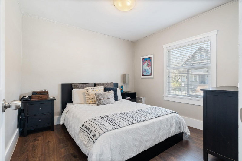 28xx 6th Avenue W