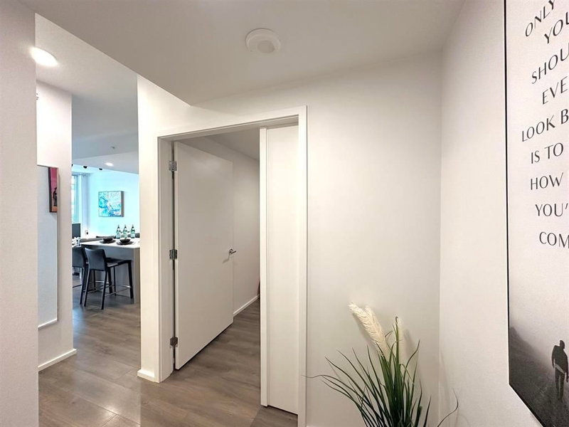 2511 - 3833 Evergreen Place