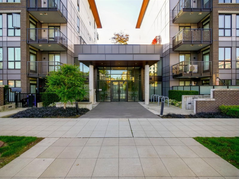 406 - 750 Dogwood Street