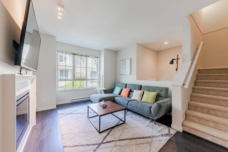54 - 5510 Admiral Way