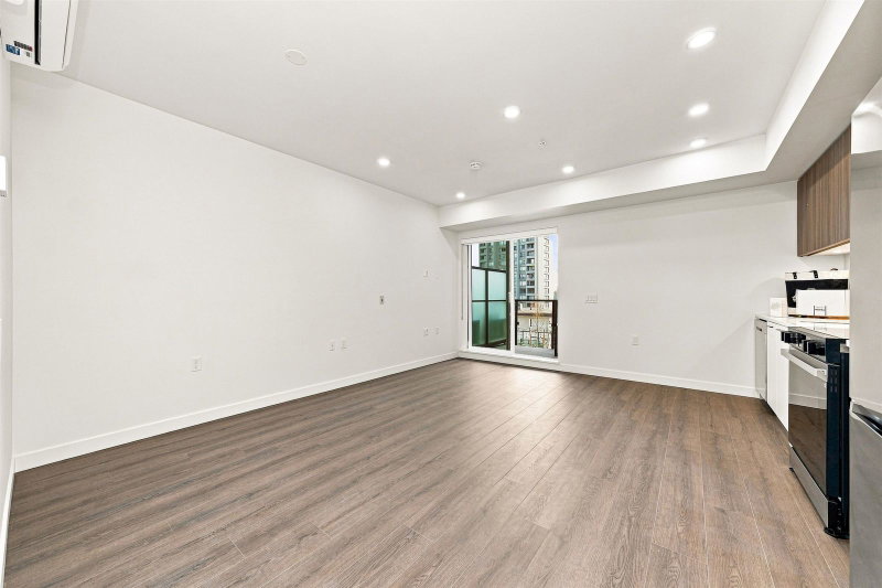 233 - 82 First Street