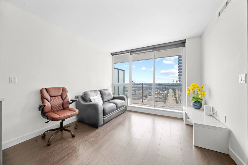 1107 - 433 Marine Drive SW