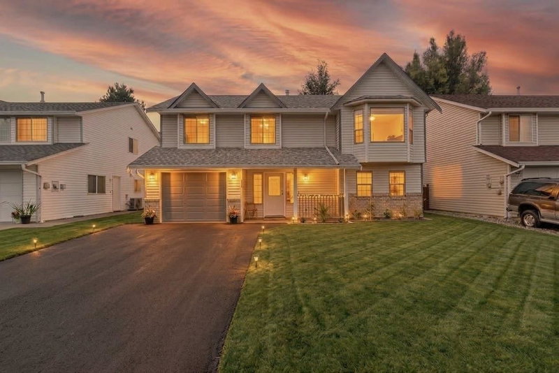 7487 Garnet Drive