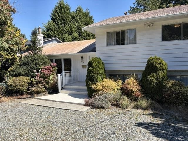1074 Bayview Drive