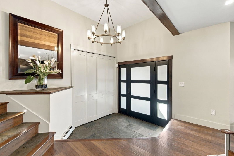 1383 Charter Hill Drive