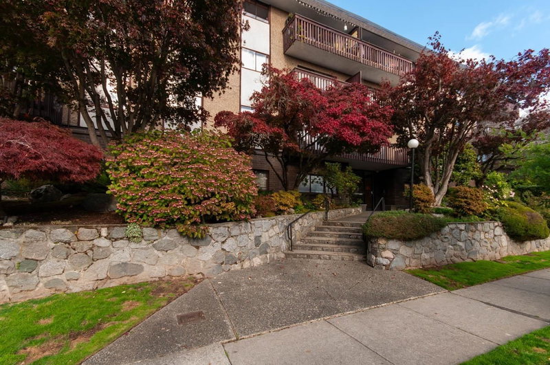 210 - 120 4th E