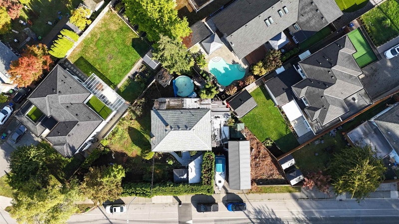 12585 100 Avenue
