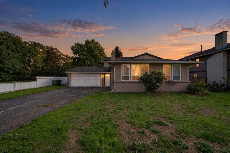 10180 Cornerbrook Crescent