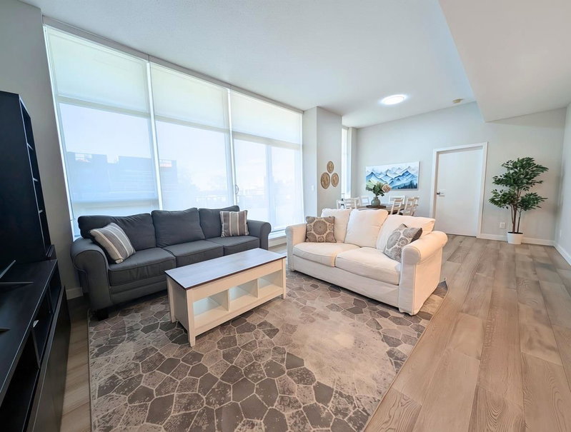 501 - 5077 Cambie Street